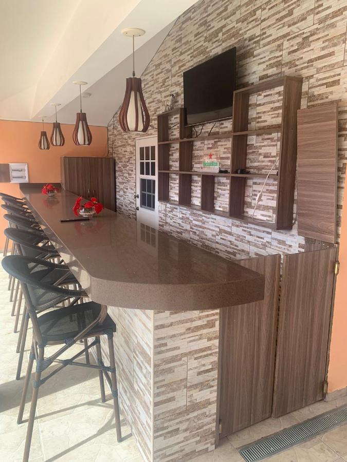 Omira Apartment Suites Willemstad Bagian luar foto