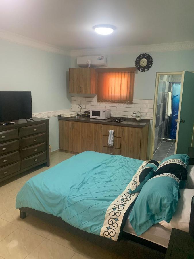 Omira Apartment Suites Willemstad Bagian luar foto