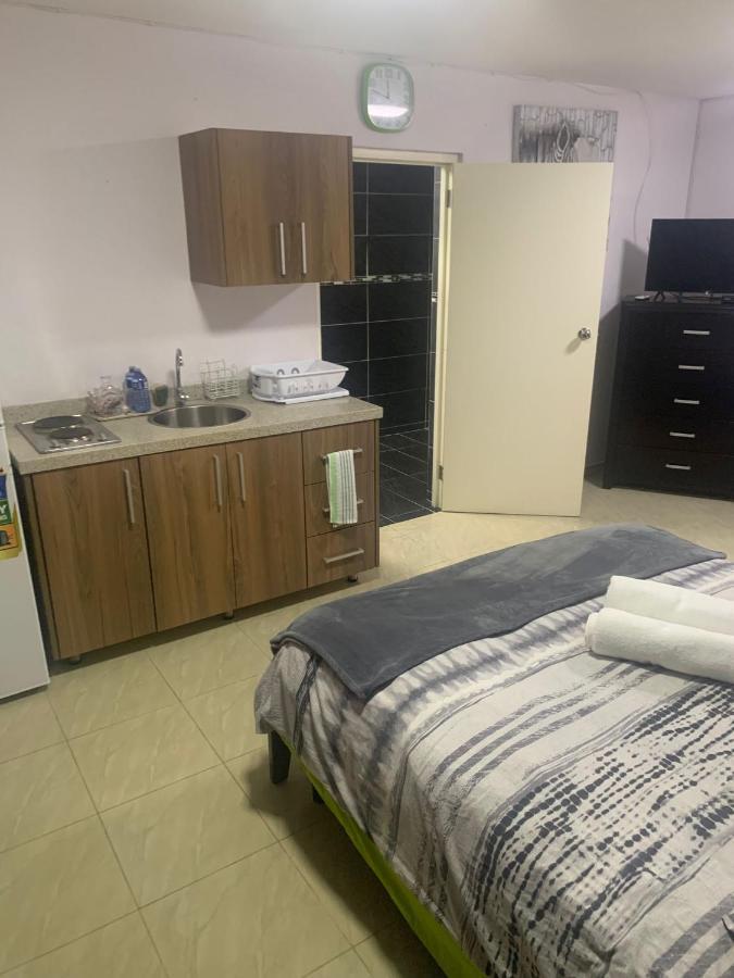 Omira Apartment Suites Willemstad Bagian luar foto